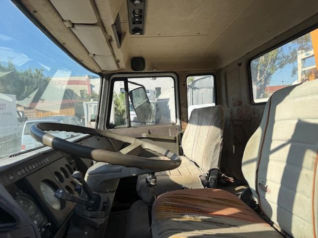 Iveco UNIC 175-24 BENNE GRUE - Camião basculante, Camião grua: foto 5 Iveco UNIC 175-24 BENNE GRUE - Camião basculante, Camião grua: foto 5