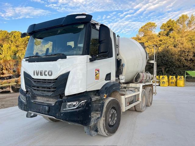 Iveco X-WAY 420 MALAXEUR 6m3 6X4 - Camião betoneira: foto 1 Iveco X-WAY 420 MALAXEUR 6m3 6X4 - Camião betoneira: foto 1