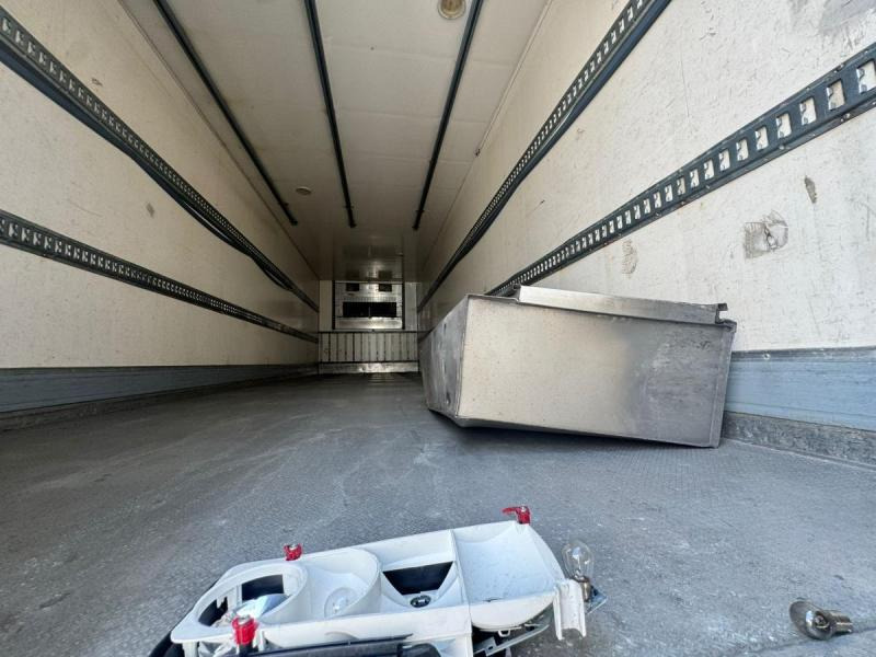 Renault D19 - Camião frigorífico: foto 4 Renault D19 - Camião frigorífico: foto 4