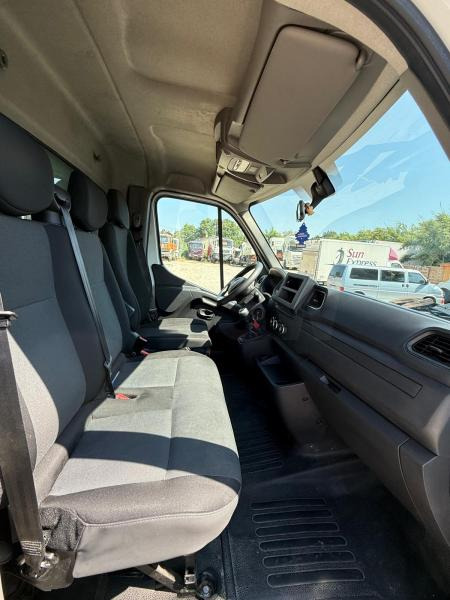 Renault Master 2.5 DCI 150 - Carrinha de contentor: foto 5 Renault Master 2.5 DCI 150 - Carrinha de contentor: foto 5