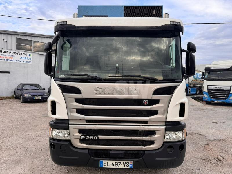 Scania P 250 - Camião frigorífico: foto 2 Scania P 250 - Camião frigorífico: foto 2