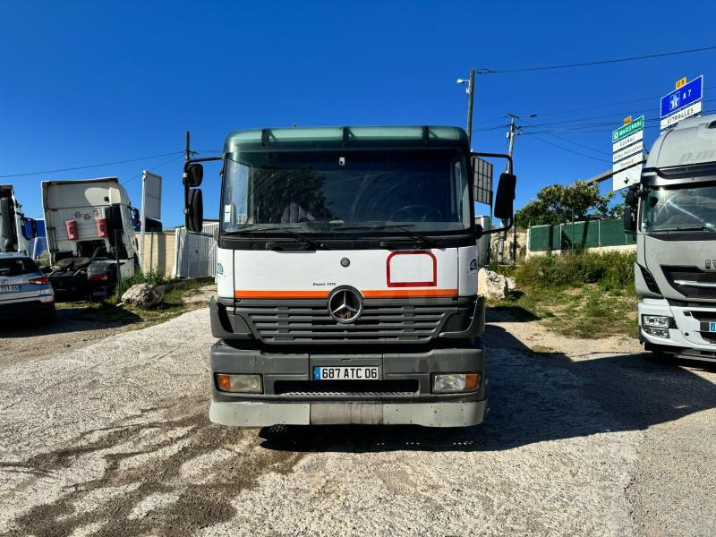 Mercedes Axor 1828 - Tractor: foto 2 Mercedes Axor 1828 - Tractor: foto 2