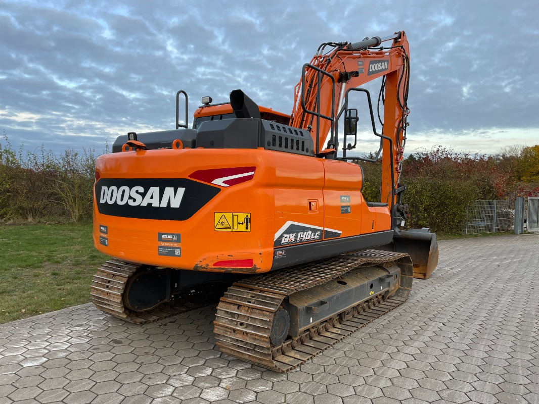 Doosan DX140LC-7 - Escavadora de rastos: foto 2 Doosan DX140LC-7 - Escavadora de rastos: foto 2