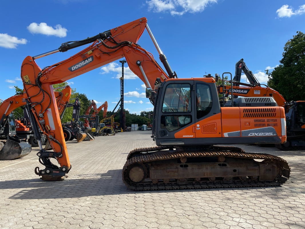 Doosan DX235LC-5 - Escavadora de rastos: foto 4 Doosan DX235LC-5 - Escavadora de rastos: foto 4