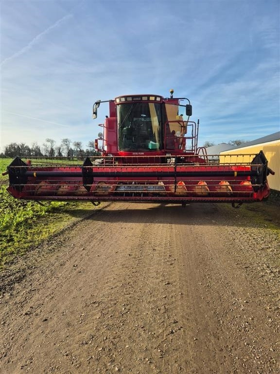 Case IH AXIAL-FLOW 2388 - Ceifeira debulhadora: foto 4 Case IH AXIAL-FLOW 2388 - Ceifeira debulhadora: foto 4