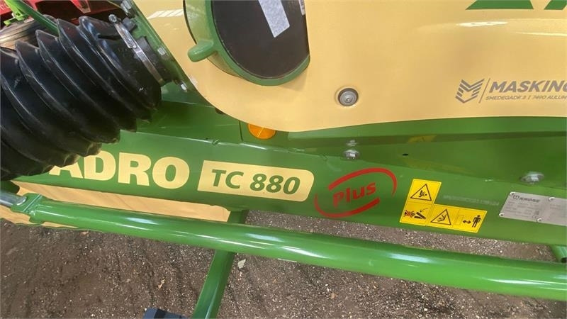 Krone SWADRO TC880 rive Plus - Ancinho enleirador: foto 3 Krone SWADRO TC880 rive Plus - Ancinho enleirador: foto 3