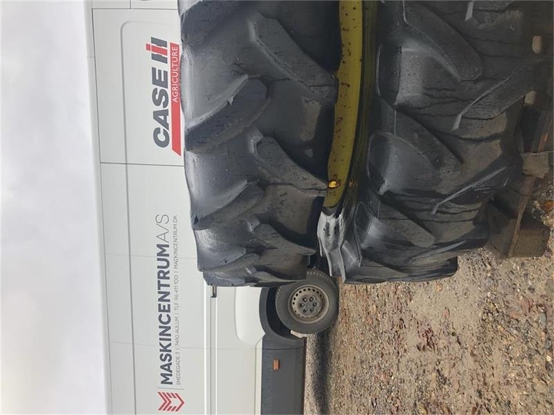 Michelin 14.9 R38 - Pneu por Máquina agrícola: foto 1 Michelin 14.9 R38 - Pneu por Máquina agrícola: foto 1
