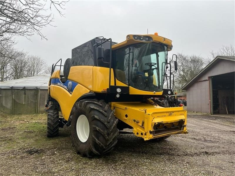 New Holland CX 6090 4wd - Ceifeira debulhadora: foto 3 New Holland CX 6090 4wd - Ceifeira debulhadora: foto 3