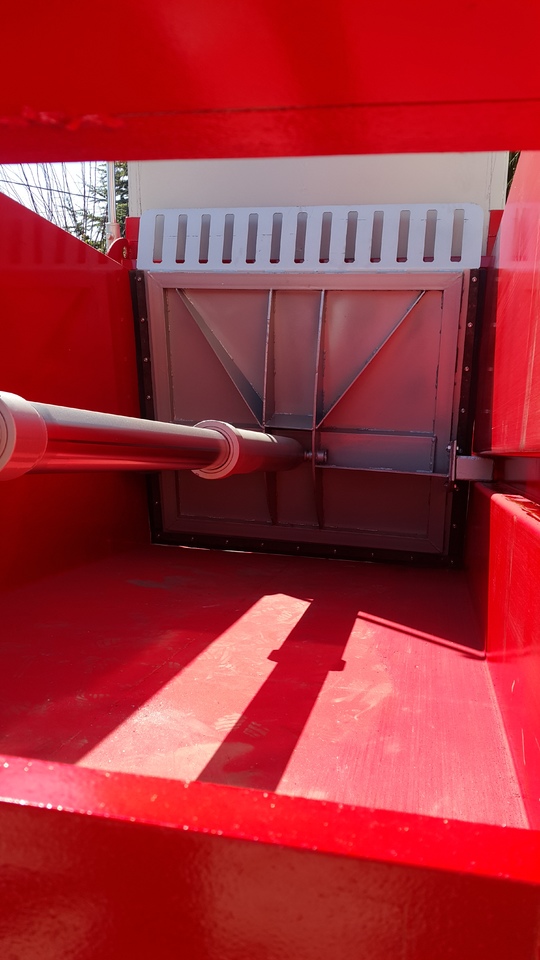 TARGET 5 TON HYDRAULIC PUSH MANURE SPREADER - Espalhador de estrume: foto 2 TARGET 5 TON HYDRAULIC PUSH MANURE SPREADER - Espalhador de estrume: foto 2