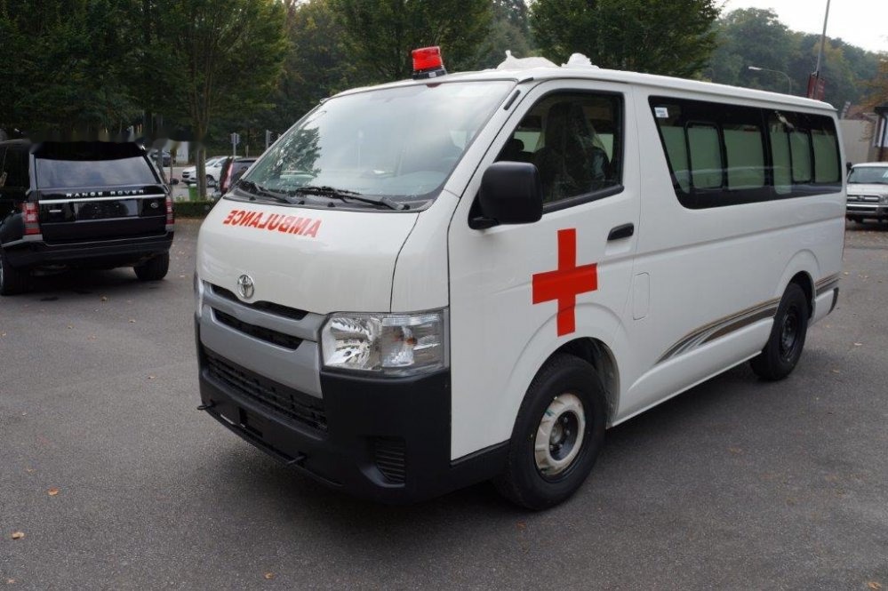 Toyota Hiace STANDARD ROOF ambulance 2.5L Diesel Manual - Minibus, Furgão de passageiros: foto 1 Toyota Hiace STANDARD ROOF ambulance 2.5L Diesel Manual - Minibus, Furgão de passageiros: foto 1
