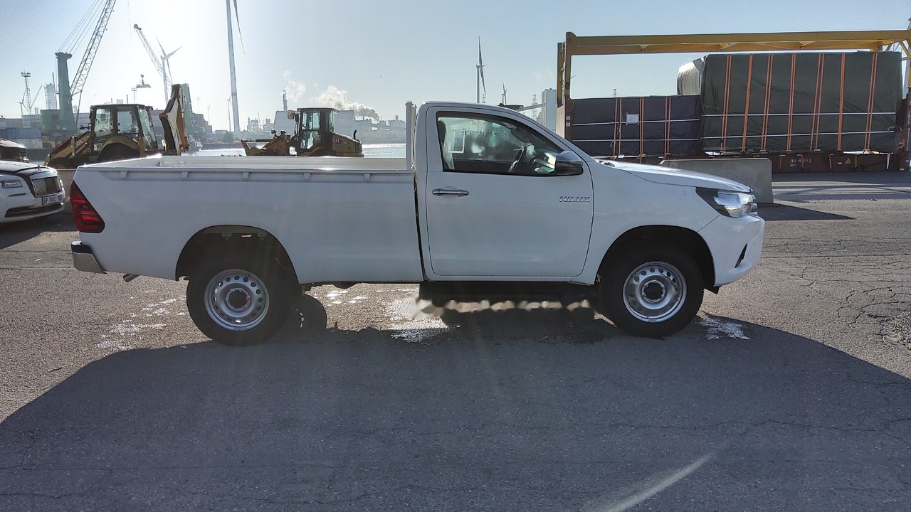 Toyota Hilux / Revo Pick-up single Cab pack security 2.4L Turbo Diesel Manual - Automóvel: foto 2 Toyota Hilux / Revo Pick-up single Cab pack security 2.4L Turbo Diesel Manual - Automóvel: foto 2