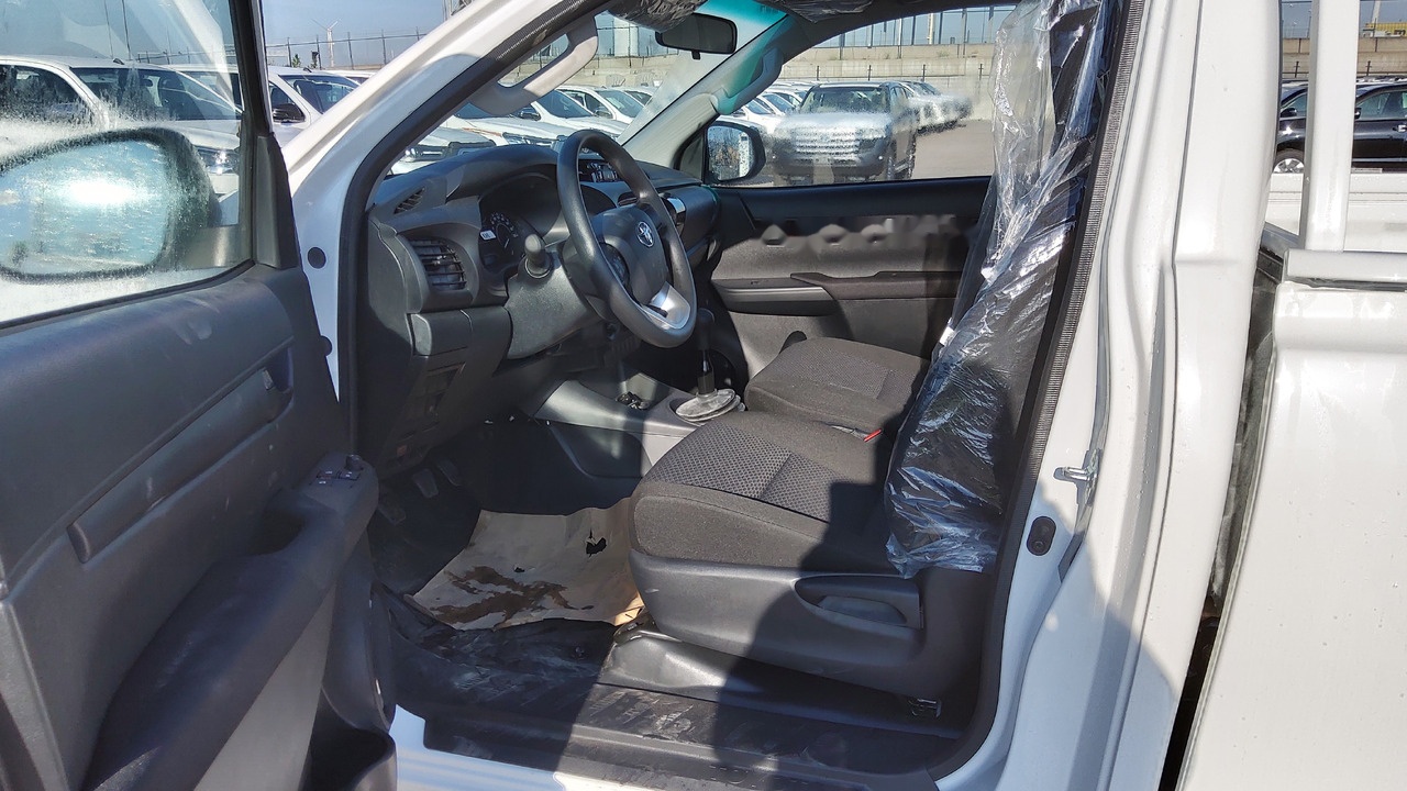 Pick-up Toyota Hilux / Revo Pick-up single Cab pack security 2.4L Turbo Diesel Manual: foto 11