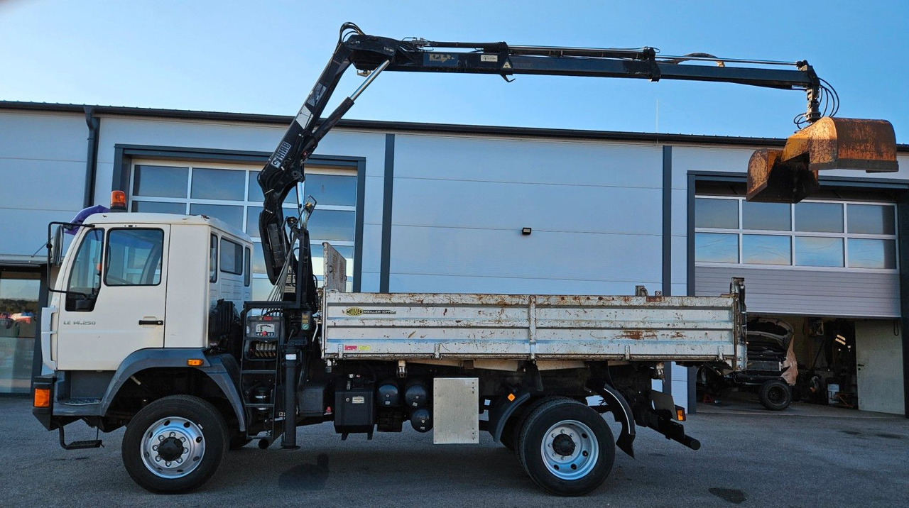 MAN LE 14.250 4x4 HIAB 077BS-2 Kran Greifer - Camião basculante, Camião grua: foto 2 MAN LE 14.250 4x4 HIAB 077BS-2 Kran Greifer - Camião basculante, Camião grua: foto 2