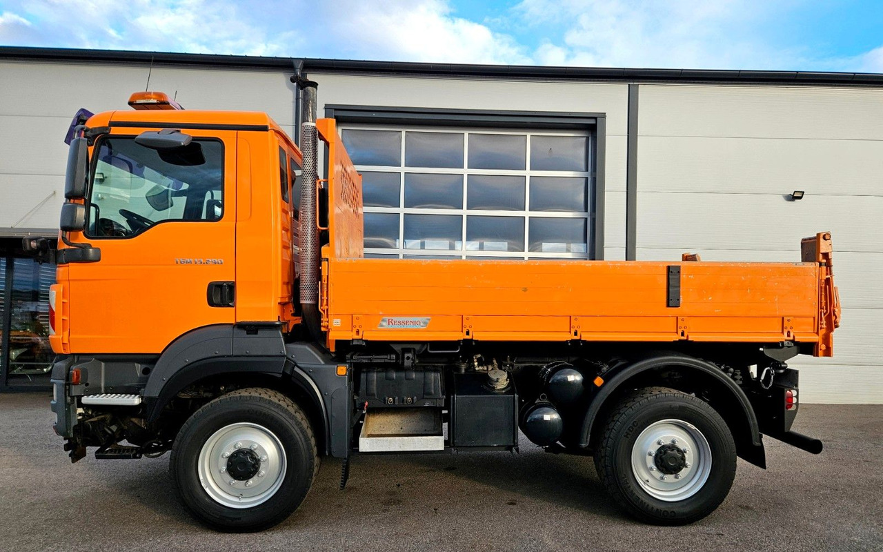 MAN TGM 13.290 4x4 Euro5 Winterdienst Single - Camião basculante: foto 2 MAN TGM 13.290 4x4 Euro5 Winterdienst Single - Camião basculante: foto 2