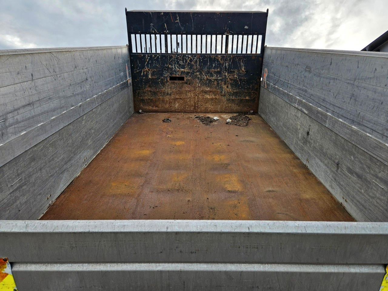 Scania R380 4x4 Winterdienst Euro4 - Camião basculante: foto 4 Scania R380 4x4 Winterdienst Euro4 - Camião basculante: foto 4