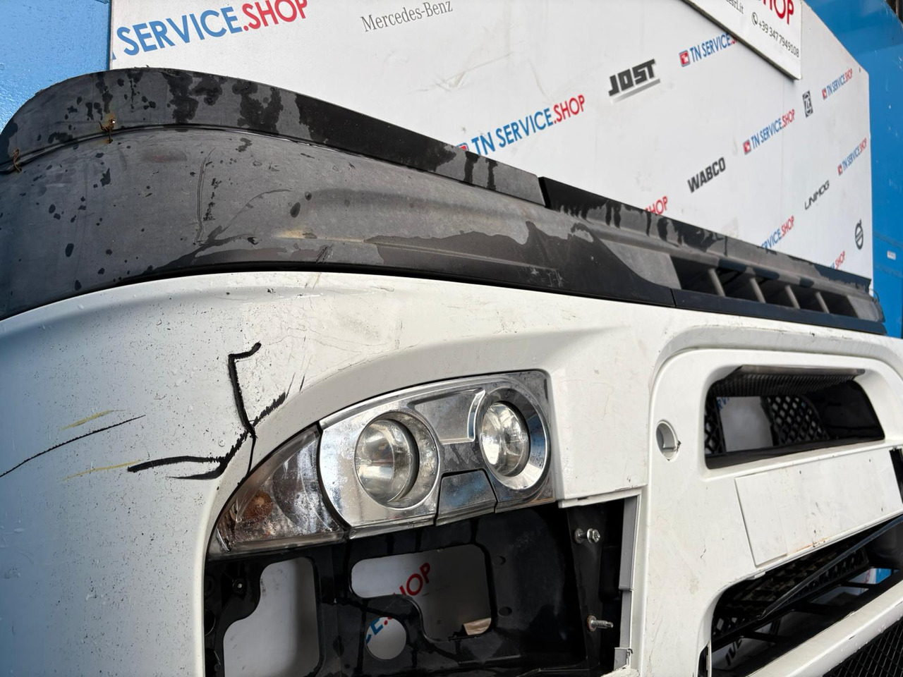 Paraurti Anteriore Iveco 5801258838 - Para-choque por Camião: foto 4 Paraurti Anteriore Iveco 5801258838 - Para-choque por Camião: foto 4