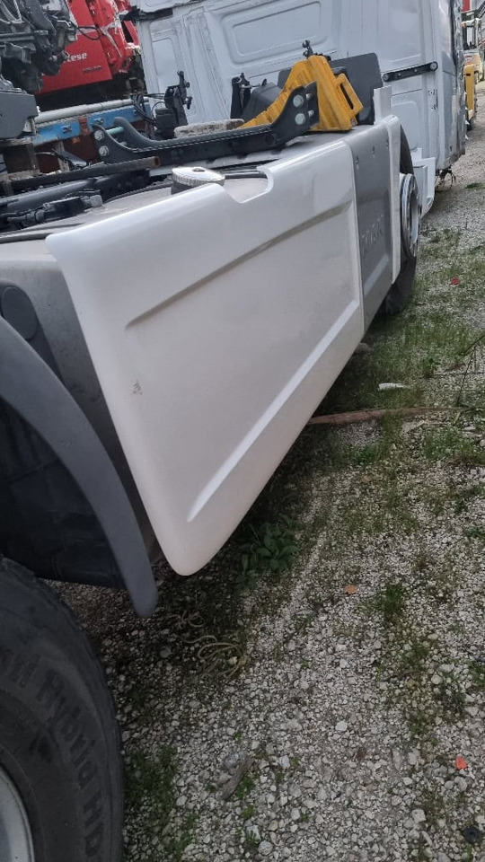 MAN TGX E6 pezzi di ricambio - Peça de reposição por Camião: foto 2 MAN TGX E6 pezzi di ricambio - Peça de reposição por Camião: foto 2