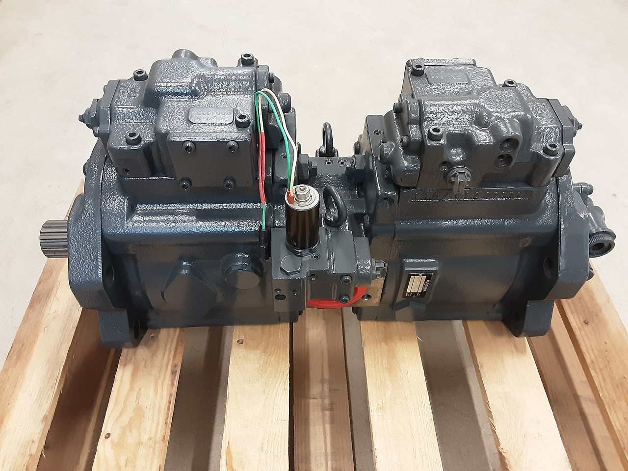 Kawasaki K5V140DT-151R-9N29-HV - Bomba hidráulica por Escavadora de rastos: foto 1 Kawasaki K5V140DT-151R-9N29-HV - Bomba hidráulica por Escavadora de rastos: foto 1