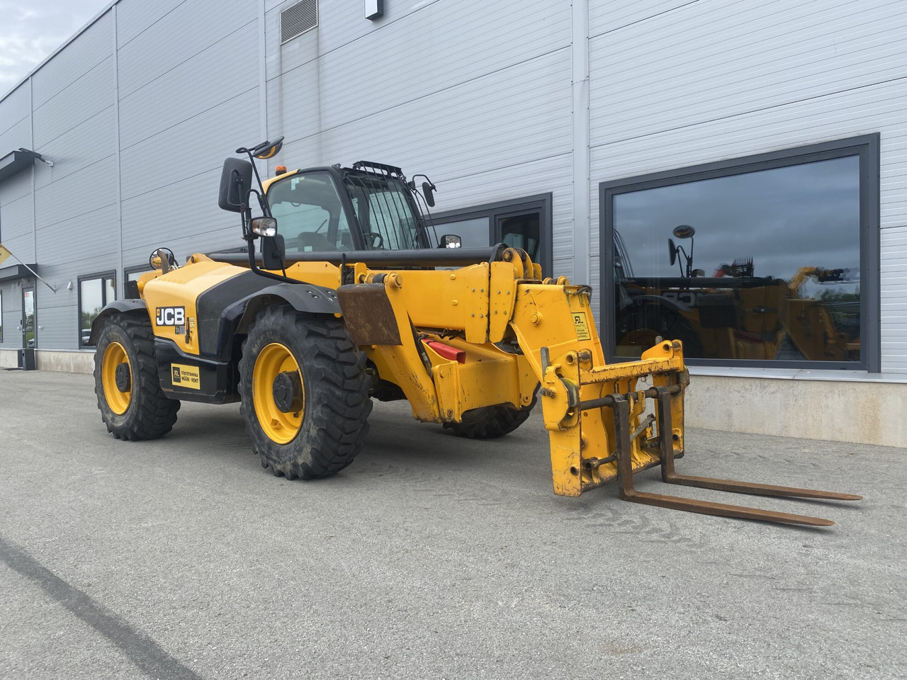 JCB 540-140 - Empilhador telescópico: foto 3 JCB 540-140 - Empilhador telescópico: foto 3