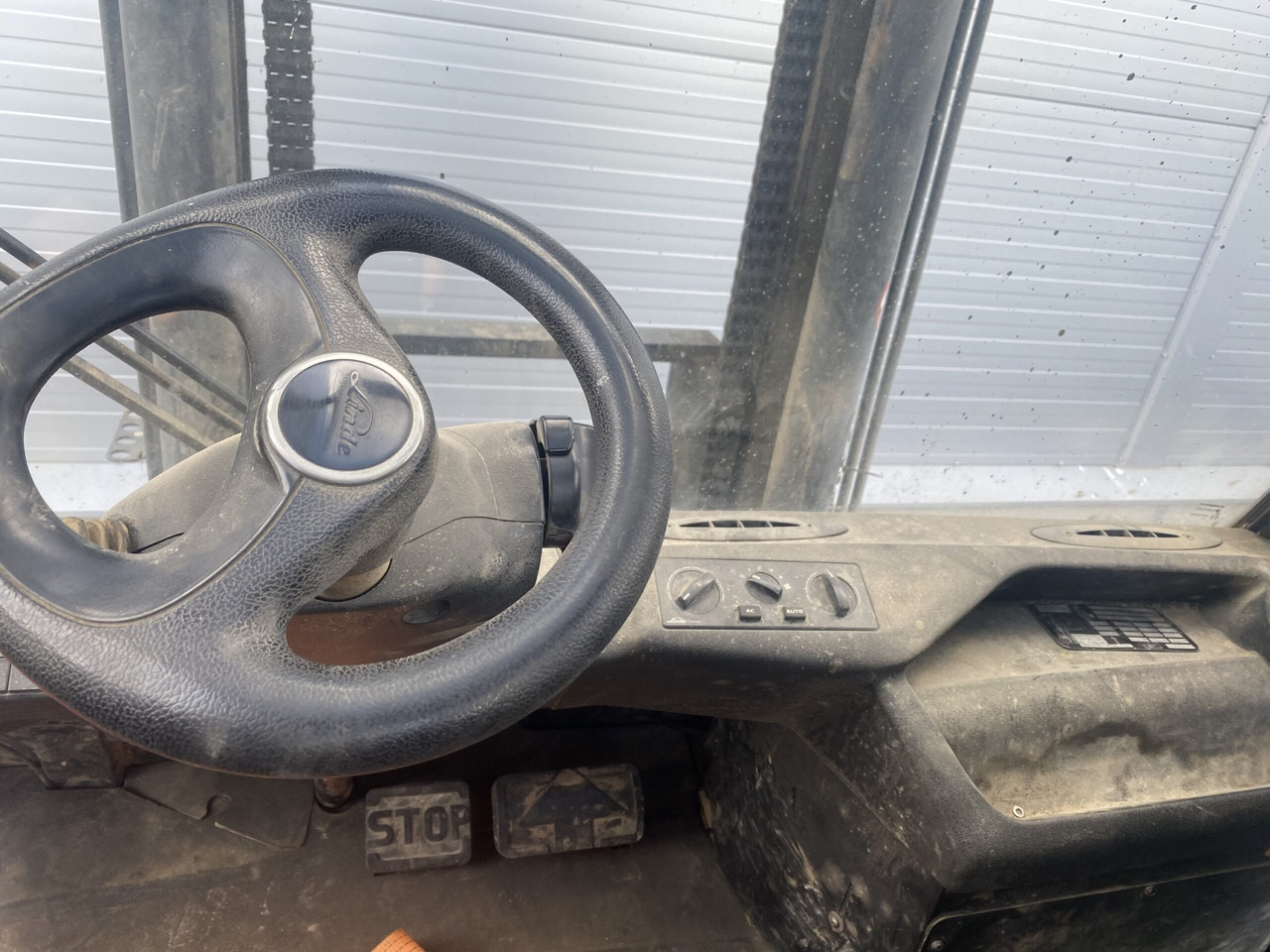 Linde H80D-02 | “AS IS” SALE - Empilhadeira a diesel: foto 5 Linde H80D-02 | “AS IS” SALE - Empilhadeira a diesel: foto 5