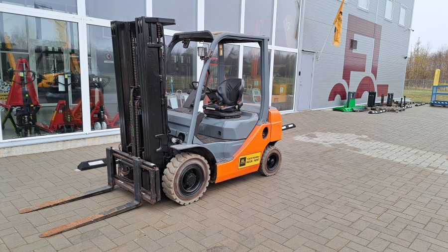 Toyota 02-8FDF20 - Empilhadeira a diesel: foto 1 Toyota 02-8FDF20 - Empilhadeira a diesel: foto 1