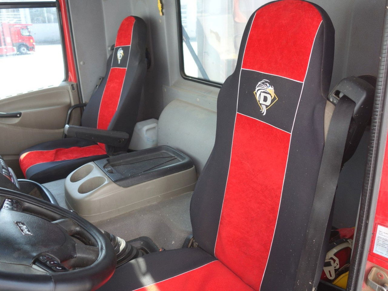 Camião basculante DAF CF 85.410 8x4 mit Meiller: foto 13
