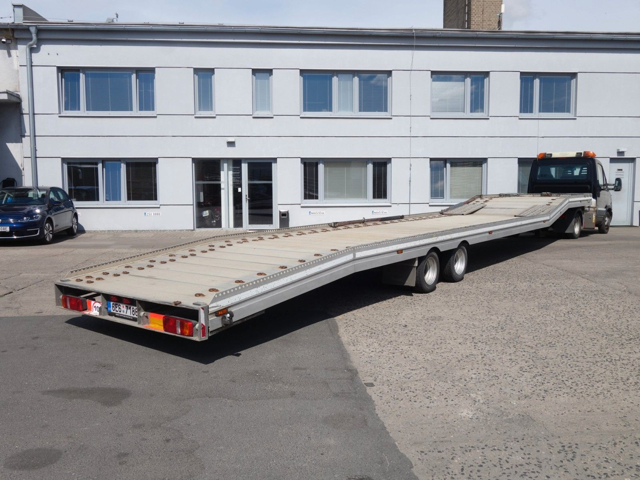 Iveco Daily 35C17 mit Anhänger für 3 PKW - Camião transporte de veículos: foto 4 Iveco Daily 35C17 mit Anhänger für 3 PKW - Camião transporte de veículos: foto 4