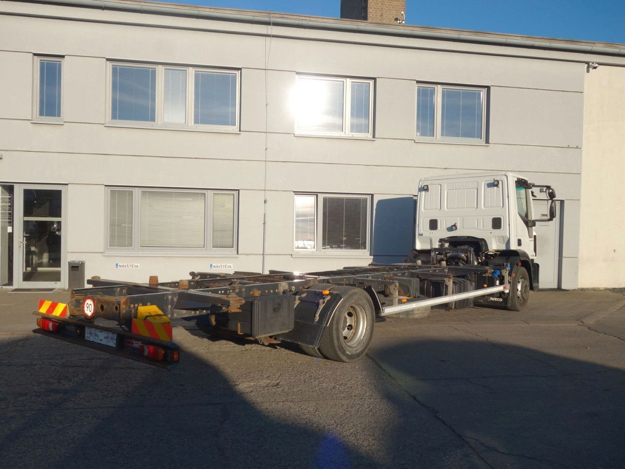 Iveco EuroCargo 150 150E 250 Wechselfahrgestel, BDFl - Camião transportador de contêineres/ Caixa móvel: foto 3 Iveco EuroCargo 150 150E 250 Wechselfahrgestel, BDFl - Camião transportador de contêineres/ Caixa móvel: foto 3