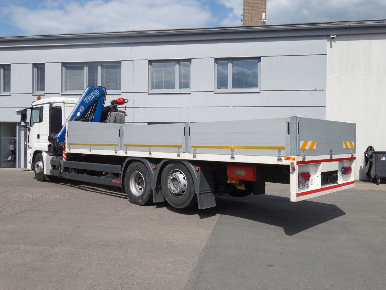 MAN TGS 26.360 FG 6x2 mit Fassi F210C - Camião grua: foto 4 MAN TGS 26.360 FG 6x2 mit Fassi F210C - Camião grua: foto 4