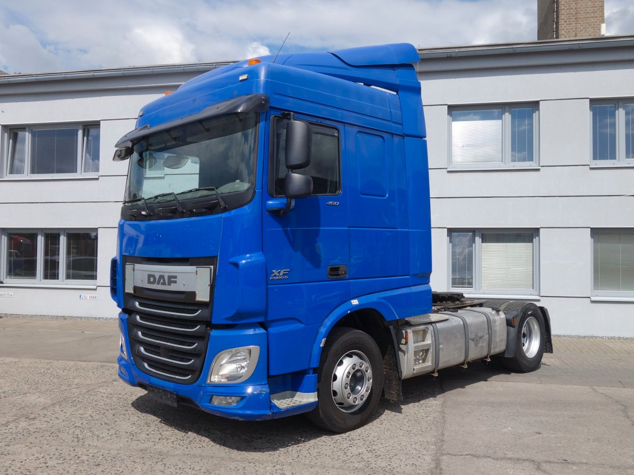 DAF XF 460 SC Standard, Standklima, 3 Stk. - Tractor: foto 2 DAF XF 460 SC Standard, Standklima, 3 Stk. - Tractor: foto 2