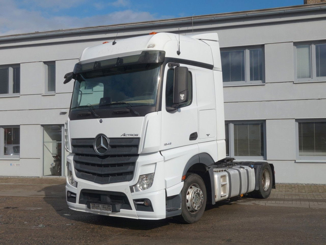 Mercedes-Benz Actros 1845 LS SD, Giga Space - Tractor: foto 1 Mercedes-Benz Actros 1845 LS SD, Giga Space - Tractor: foto 1