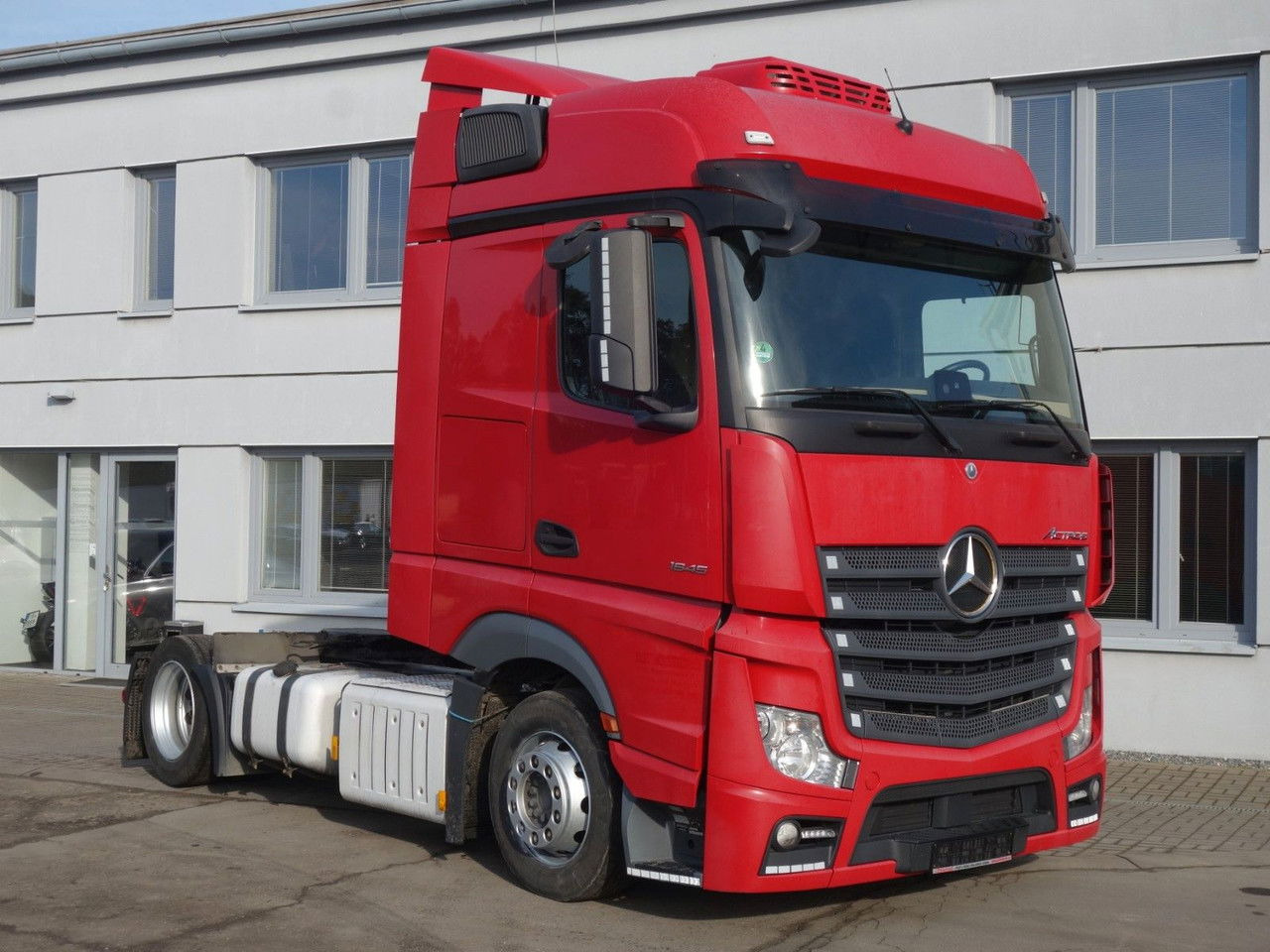 Mercedes-Benz Actros 1845 Lsnrl, Lowdeck, Standklima, 2 Stk. - Tractor: foto 3 Mercedes-Benz Actros 1845 Lsnrl, Lowdeck, Standklima, 2 Stk. - Tractor: foto 3