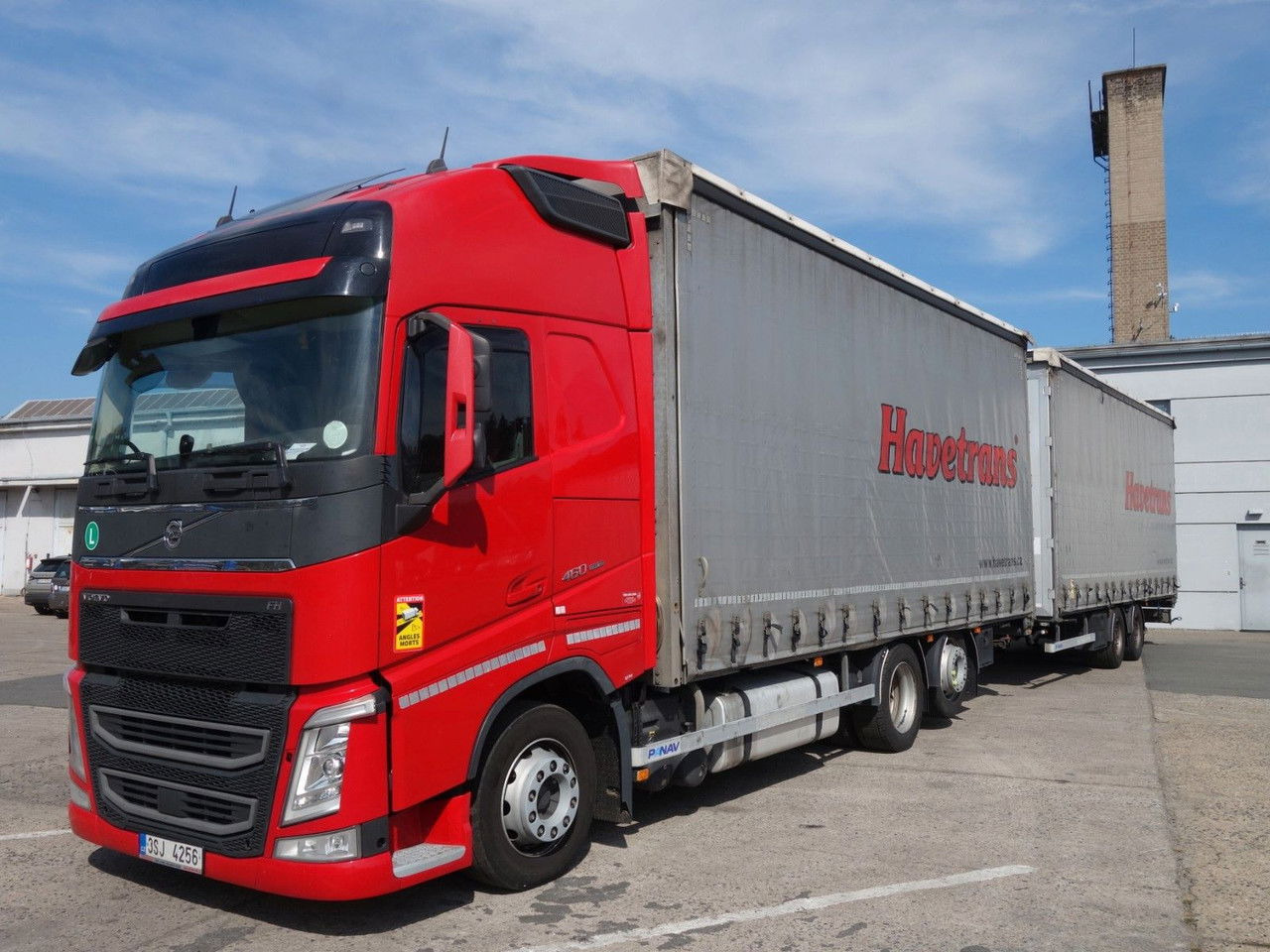 Volvo FH 460 XL 6x2, 120 cbm, Durchfahren - Camião de lona: foto 1 Volvo FH 460 XL 6x2, 120 cbm, Durchfahren - Camião de lona: foto 1