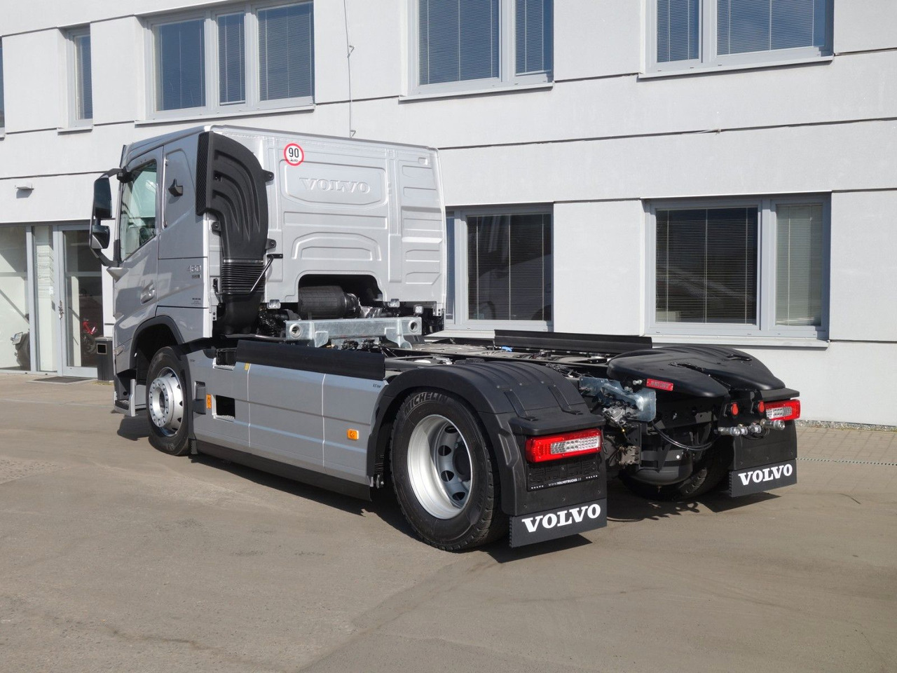Volvo FM 13, 460 PS, Retarder, fur Euro Lohr, Neue Volvo FM 13, 460 PS, Retarder, fur Euro Lohr, Neue - Camião transporte de veículos: foto 3 Volvo FM 13, 460 PS, Retarder, fur Euro Lohr, Neue Volvo FM 13, 460 PS, Retarder, fur Euro Lohr, Neue - Camião transporte de veículos: foto 3