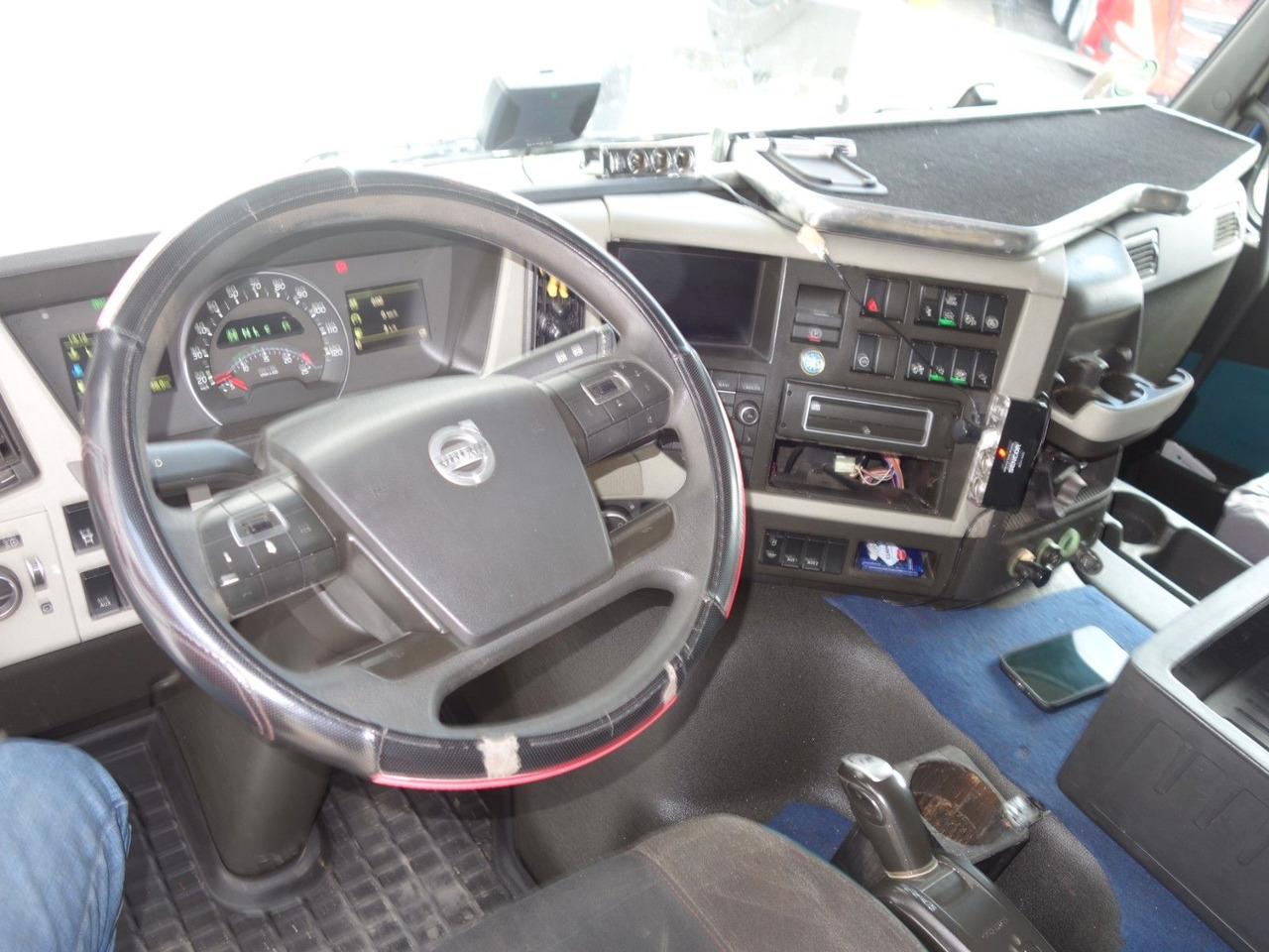 Leasing de  Volvo FM13 500 Kässbohrer  Supertrans / Supertrans Volvo FM13 500 Kässbohrer  Supertrans / Supertrans: foto 18