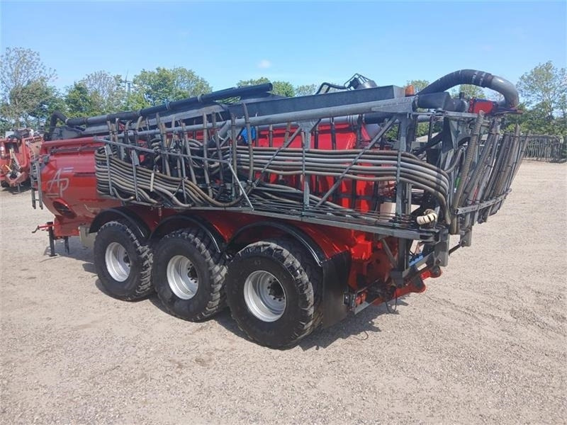 AP GV 25 m. 24 meter AP slangebom - Cisterna de chorume: foto 3 AP GV 25 m. 24 meter AP slangebom - Cisterna de chorume: foto 3