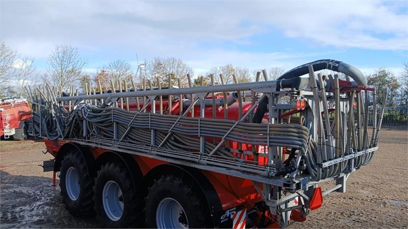 AP GV28 X-Line - Cisterna de chorume: foto 5 AP GV28 X-Line - Cisterna de chorume: foto 5