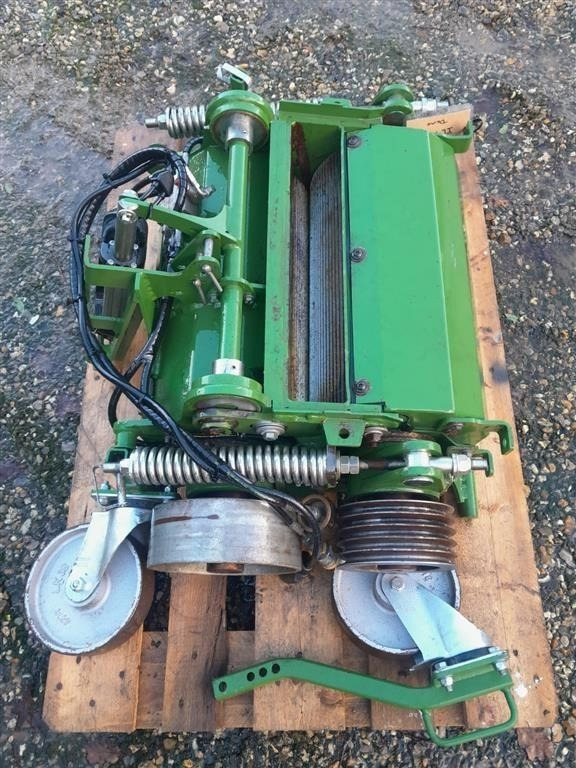 Krone Optimaxx 250 Corncracker - Máquina para produção de feno: foto 1 Krone Optimaxx 250 Corncracker - Máquina para produção de feno: foto 1