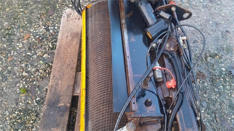 New Holland corncracker til FR - Acessórios para Colhedora de forragem: foto 3 New Holland corncracker til FR - Acessórios para Colhedora de forragem: foto 3