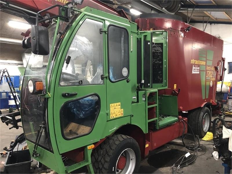 Strautmann Verti-Mix SF1702 Selvkørende blander - Misturadora Alimentadora: foto 5 Strautmann Verti-Mix SF1702 Selvkørende blander - Misturadora Alimentadora: foto 5