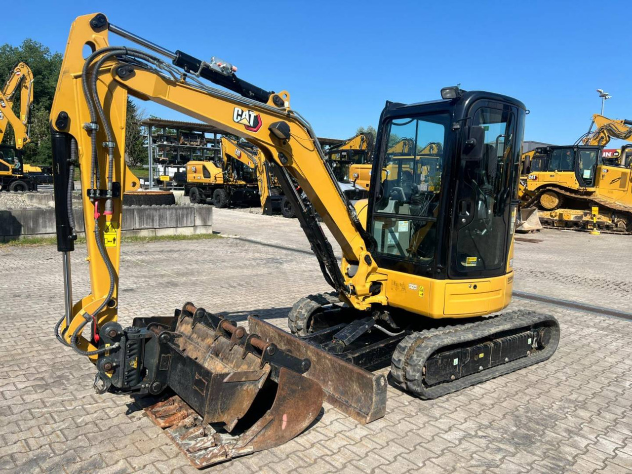 CAT 303.5E2CR - Escavadora de rastos: foto 1 CAT 303.5E2CR - Escavadora de rastos: foto 1