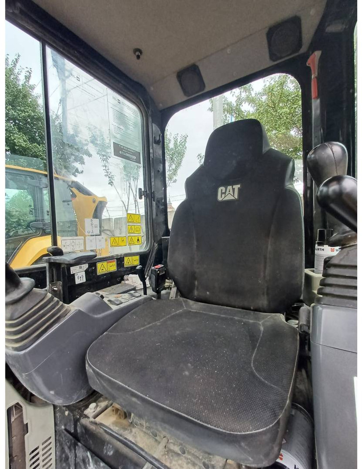 Escavadora de rastos CAT 303ECR: foto 9