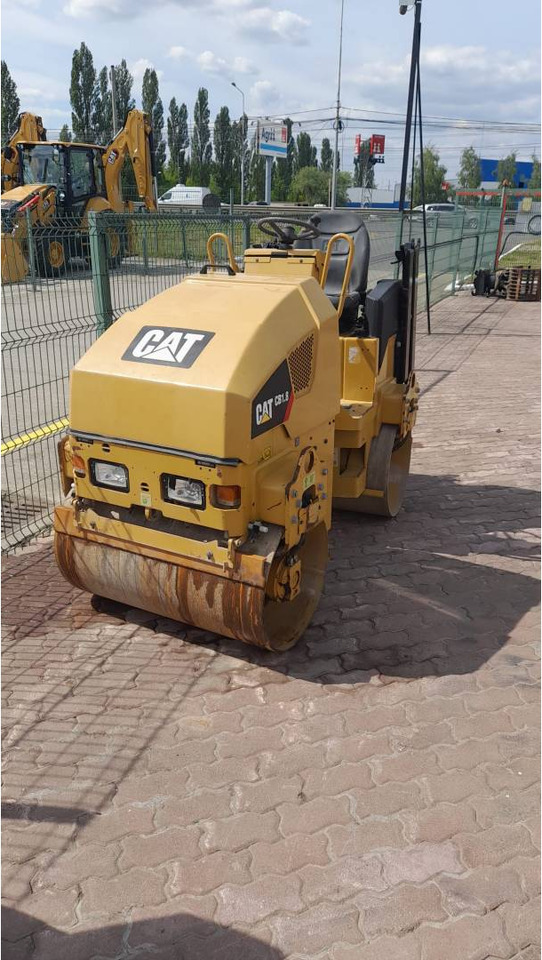 CAT CB 1.8 - Rolo: foto 1 CAT CB 1.8 - Rolo: foto 1