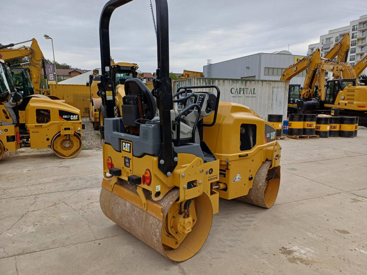 CAT CB2.7LRC - Compactador de asfalto: foto 3 CAT CB2.7LRC - Compactador de asfalto: foto 3