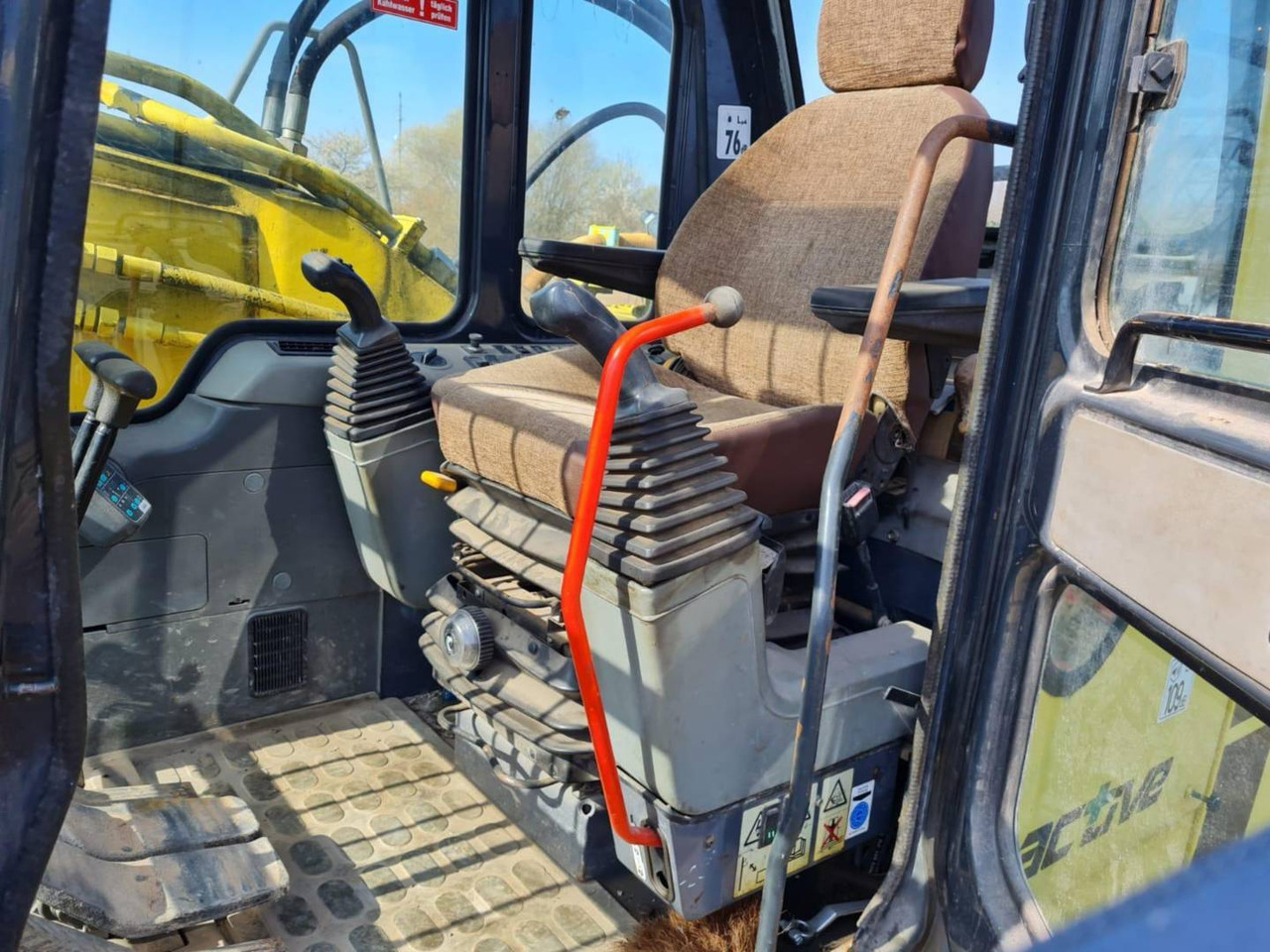 Escavadora de rastos KOMATSU PC450LCD-6K: foto 8