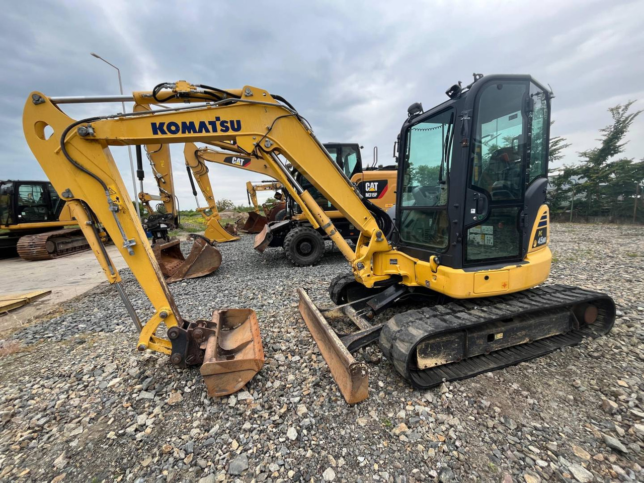 KOMATSU PC45MR - 5E0 - Mini escavadeira: foto 1 KOMATSU PC45MR - 5E0 - Mini escavadeira: foto 1