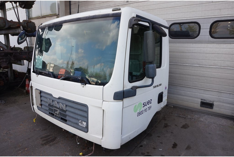 MAN F99L10 TGM 6 CYL 81.60000-7786 - Cabine e interior por Camião: foto 3 MAN F99L10 TGM 6 CYL 81.60000-7786 - Cabine e interior por Camião: foto 3
