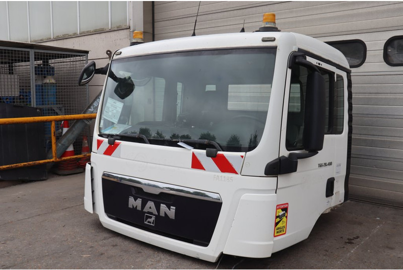 MAN F99L17 TGS - Cabine e interior por Camião: foto 2 MAN F99L17 TGS - Cabine e interior por Camião: foto 2