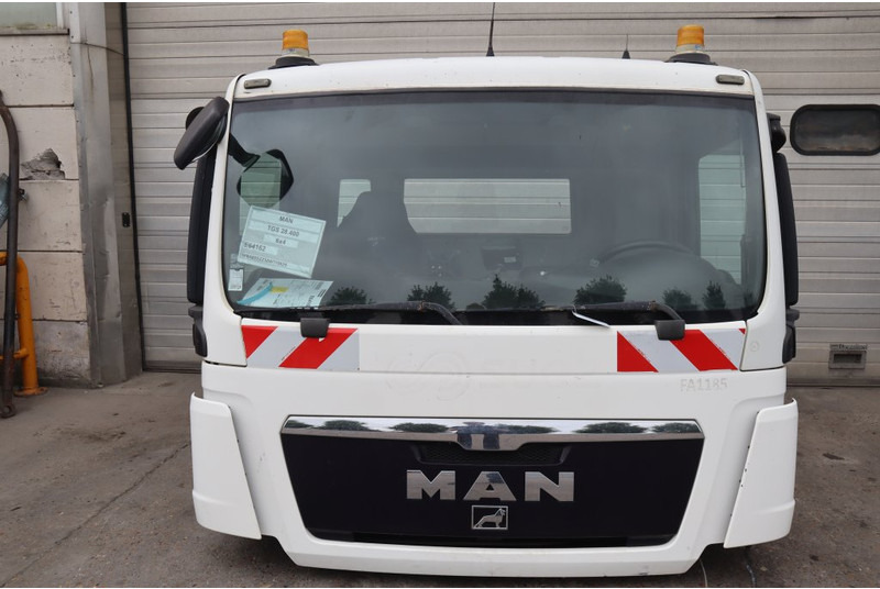 MAN F99L17 TGS - Cabine e interior por Camião: foto 1 MAN F99L17 TGS - Cabine e interior por Camião: foto 1