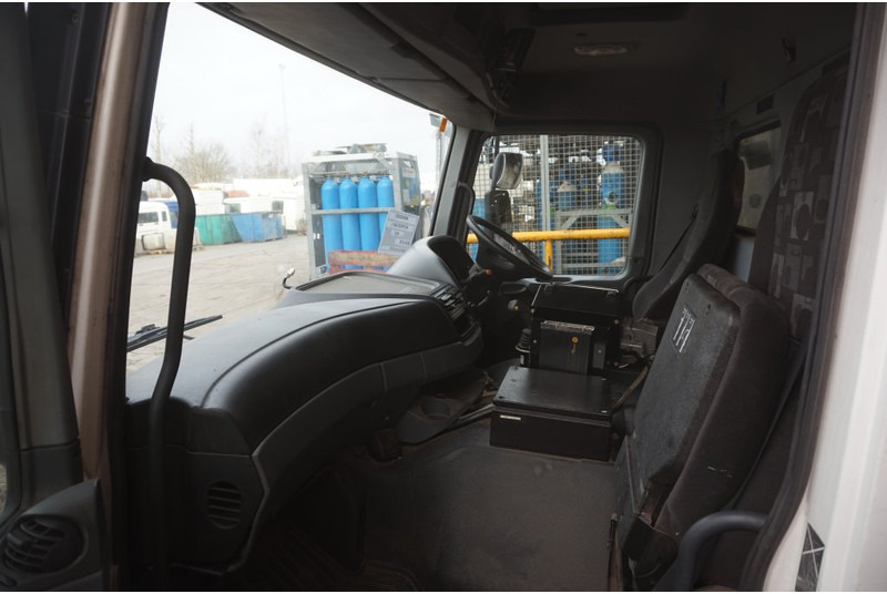 Mercedes-Benz ACTROS F07 R TUNNEL HOOG 94389925287927 - Cabine e interior por Camião: foto 5 Mercedes-Benz ACTROS F07 R TUNNEL HOOG 94389925287927 - Cabine e interior por Camião: foto 5